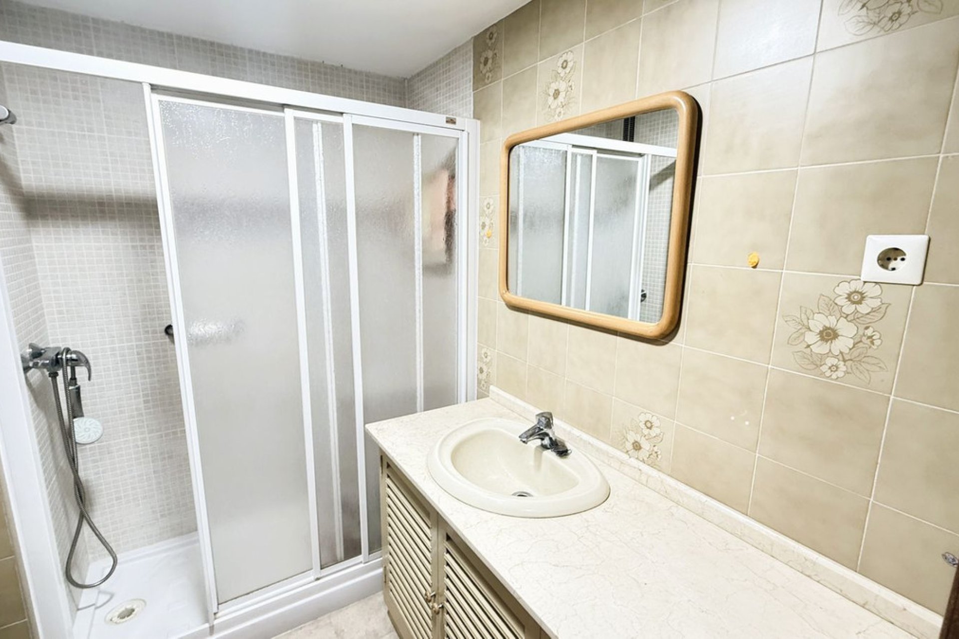 Resale - Apartment - Middle Floor Apartment - Marbella - Marbella Centro