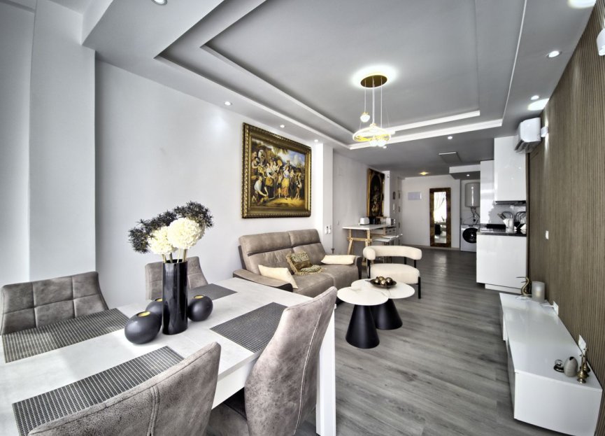 Resale - Apartment - Middle Floor Apartment - Marbella - Marbella Centro