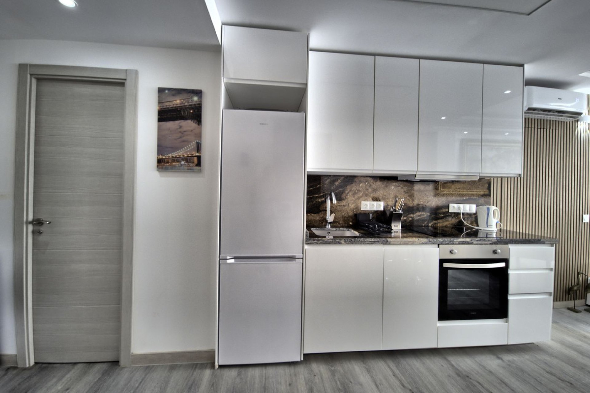 Resale - Apartment - Middle Floor Apartment - Marbella - Marbella Centro