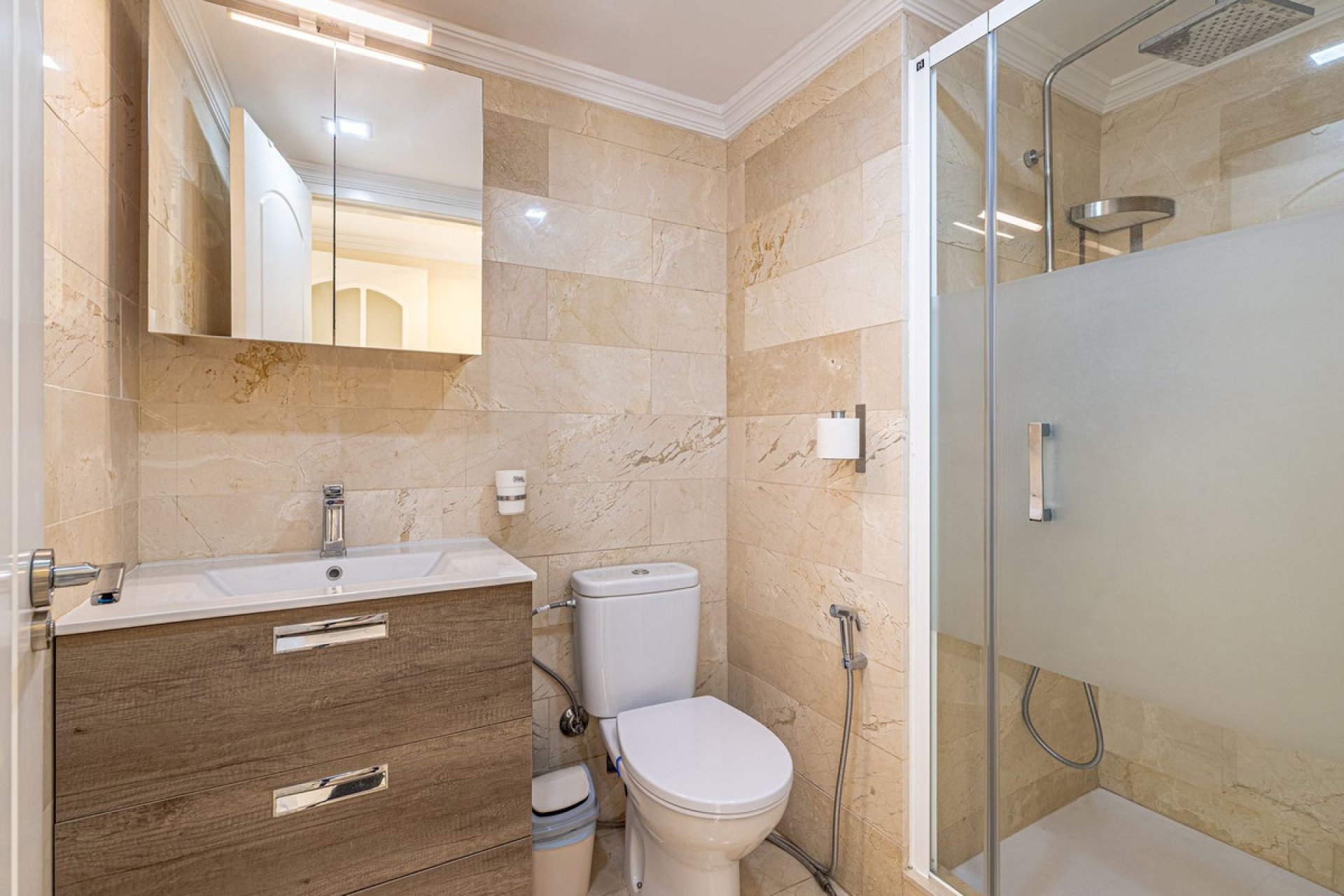 Resale - Apartment - Middle Floor Apartment - Marbella - Marbella Centro