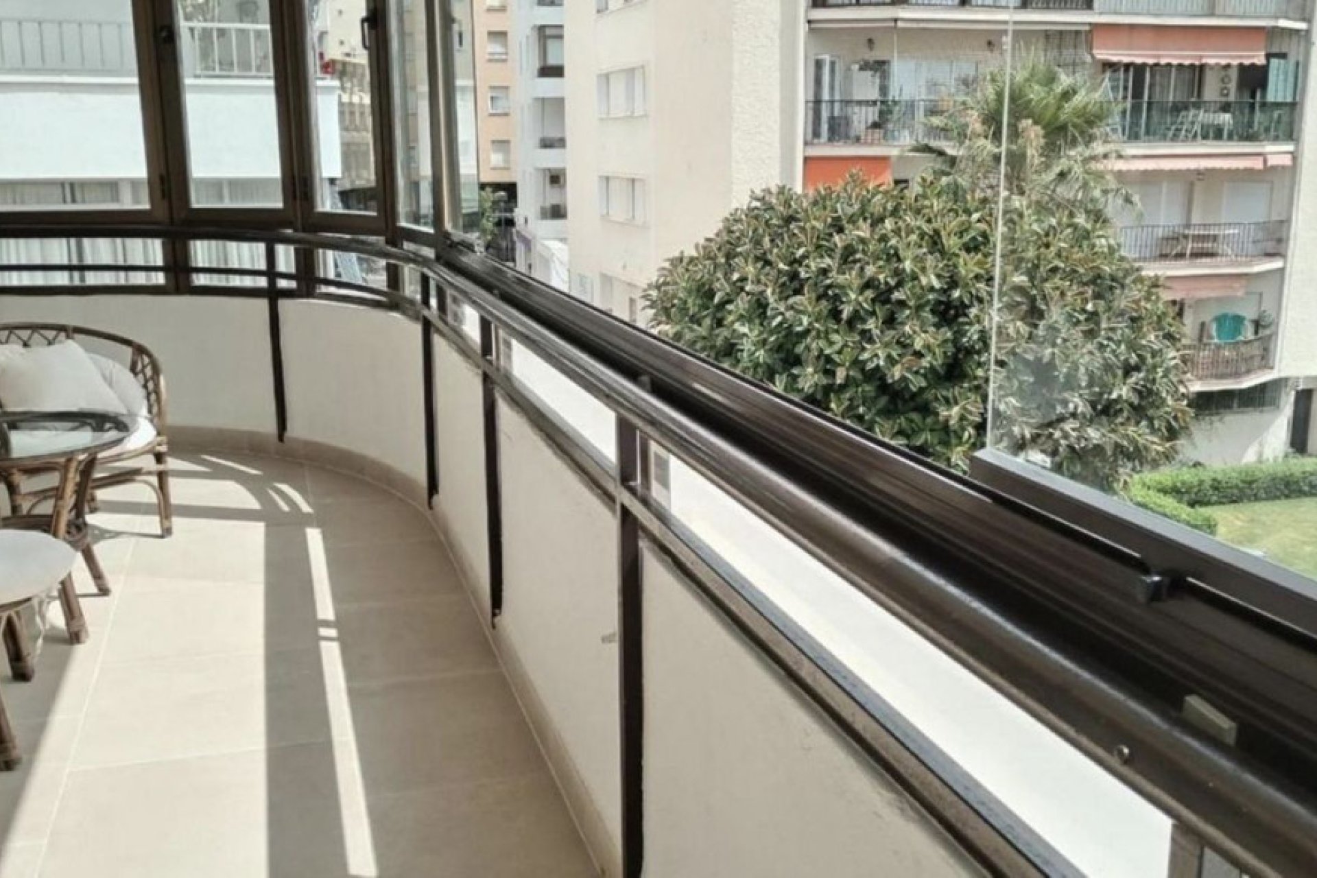 Resale - Apartment - Middle Floor Apartment - Marbella - Marbella Centro