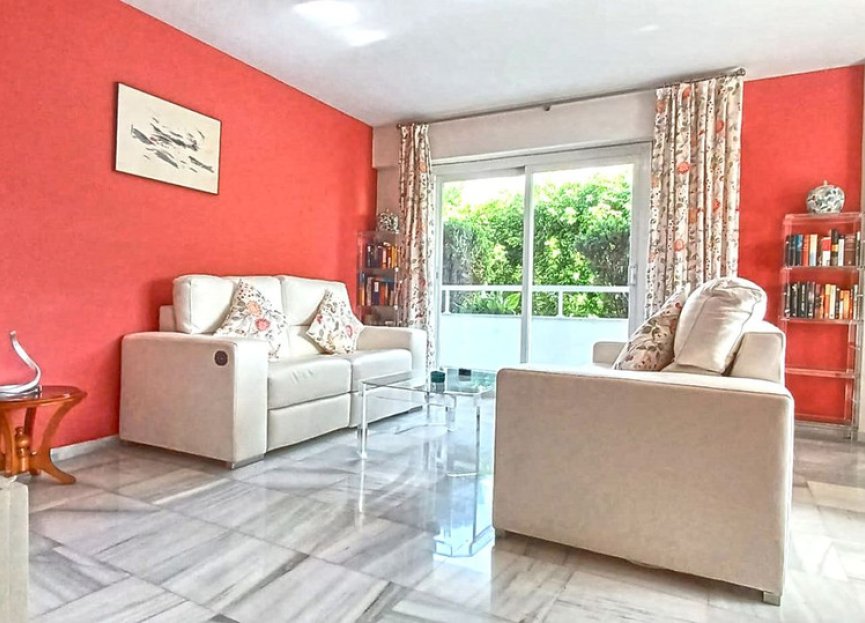 Resale - Apartment - Middle Floor Apartment - Marbella - Marbella Centro