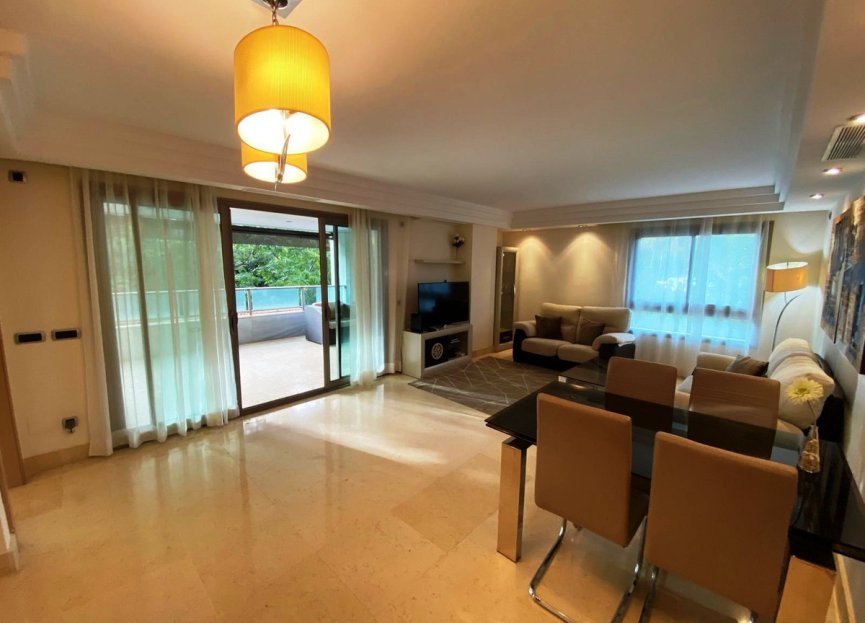Resale - Apartment - Middle Floor Apartment - Marbella - Marbella Centro