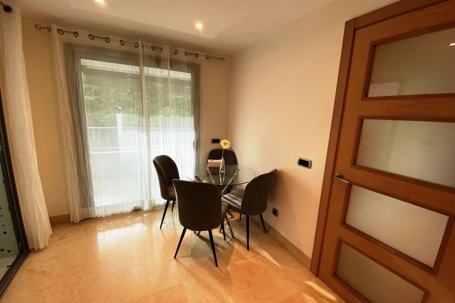 Resale - Apartment - Middle Floor Apartment - Marbella - Marbella Centro