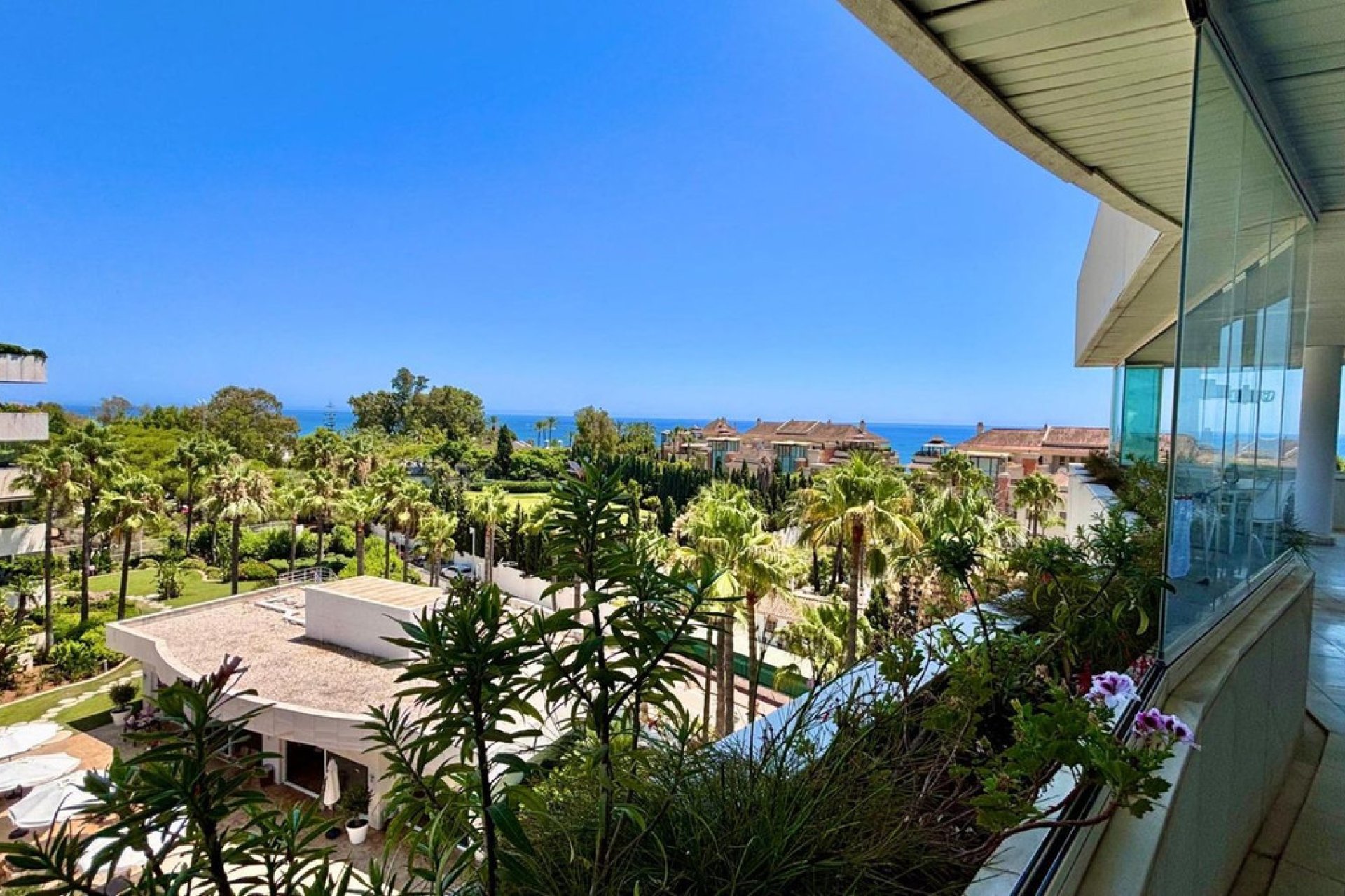 Resale - Apartment - Middle Floor Apartment - Marbella - Marbella Centro