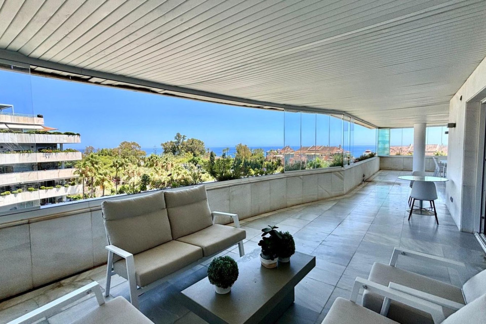 Resale - Apartment - Middle Floor Apartment - Marbella - Marbella Centro