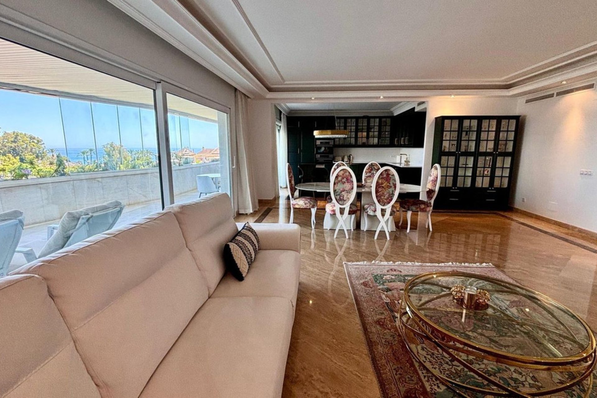 Resale - Apartment - Middle Floor Apartment - Marbella - Marbella Centro