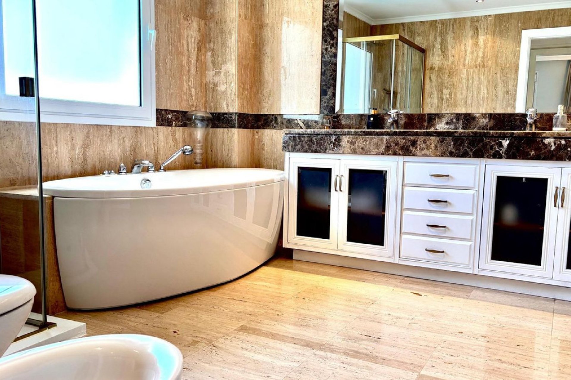 Resale - Apartment - Middle Floor Apartment - Marbella - Marbella Centro