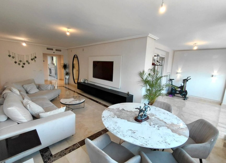 Resale - Apartment - Middle Floor Apartment - Marbella - Marbella Centro