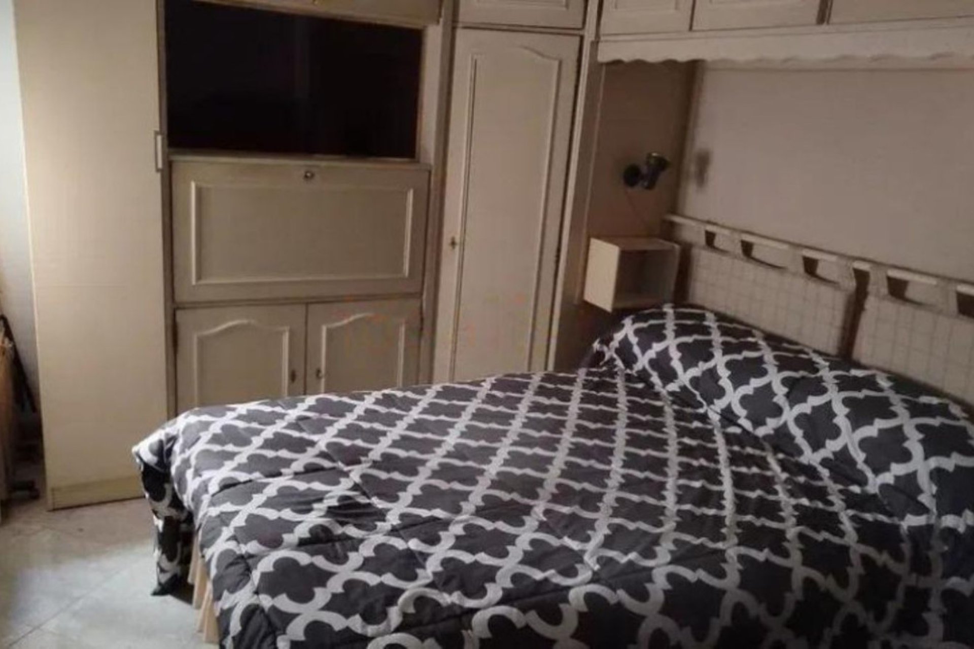 Resale - Apartment - Middle Floor Apartment - Marbella - Marbella Centro