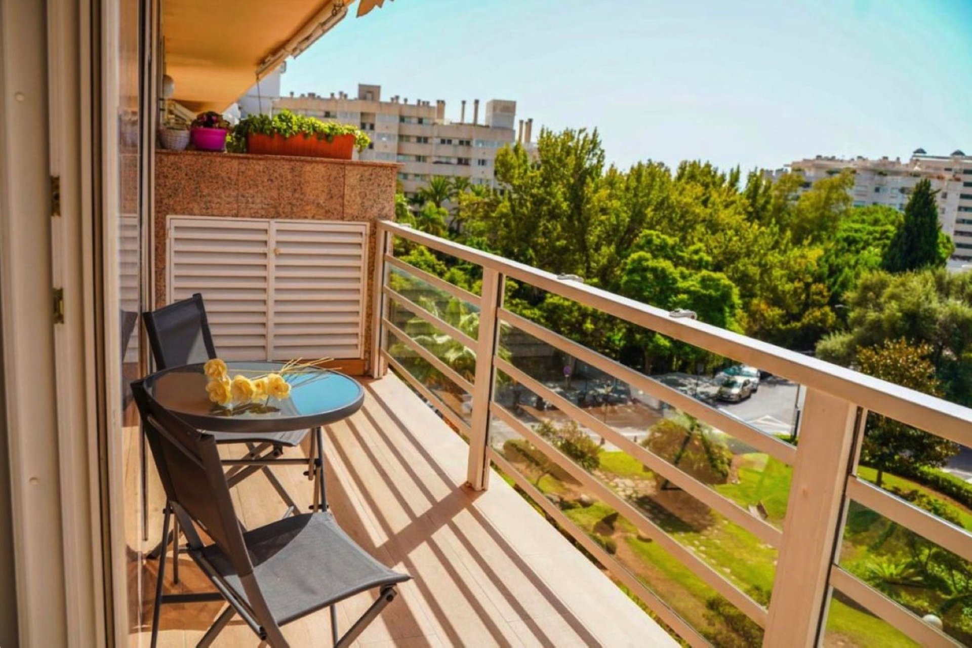 Resale - Apartment - Middle Floor Apartment - Marbella - Marbella Centro