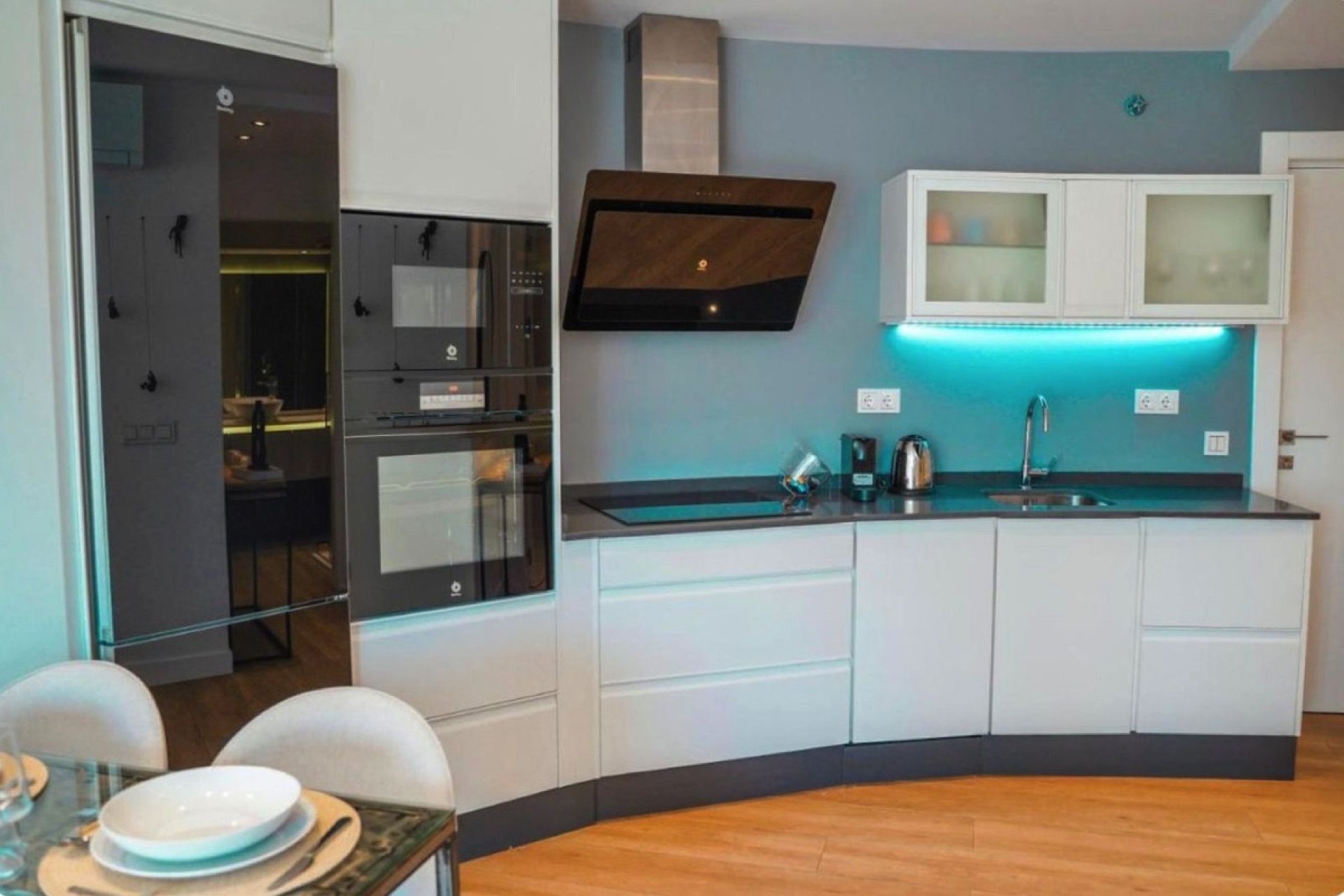 Resale - Apartment - Middle Floor Apartment - Marbella - Marbella Centro