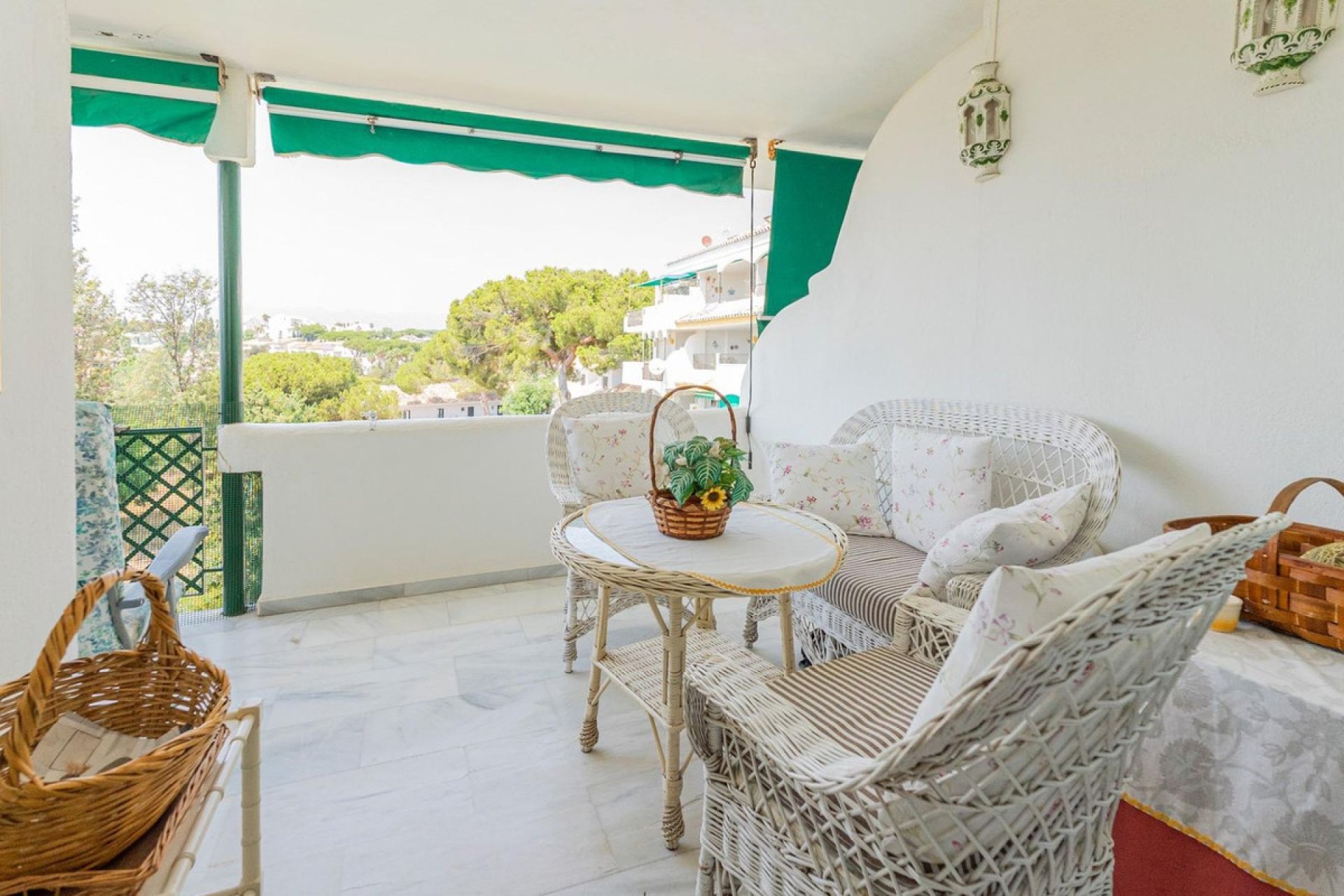 Resale - Apartment - Middle Floor Apartment - Marbella - Marbella Centro