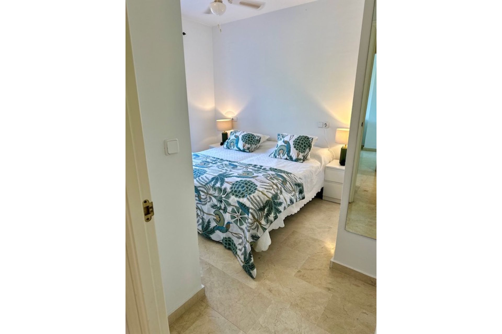 Resale - Apartment - Middle Floor Apartment - Marbella - Marbella Centro