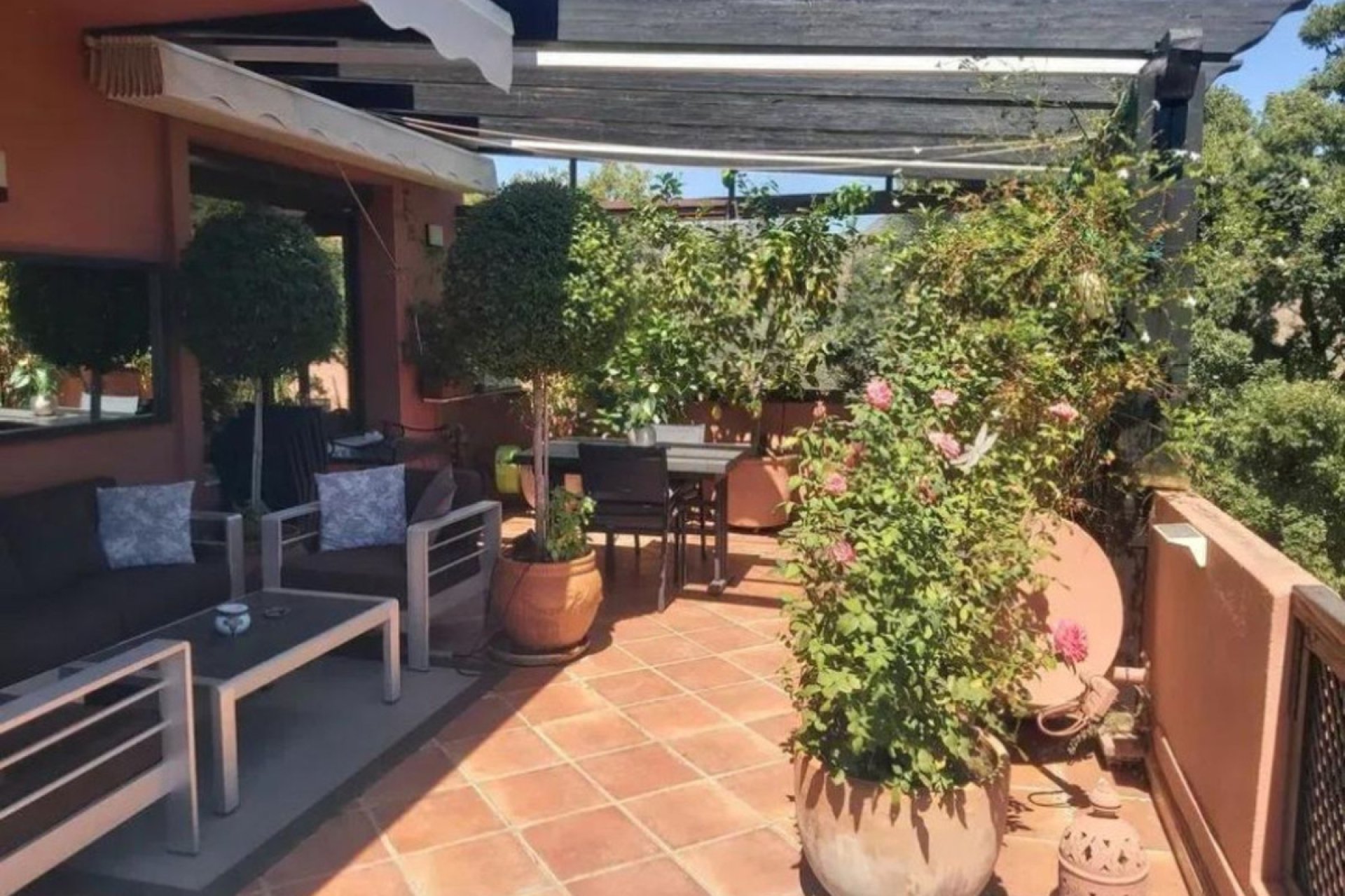 Resale - Apartment - Middle Floor Apartment - Marbella - Marbella Centro