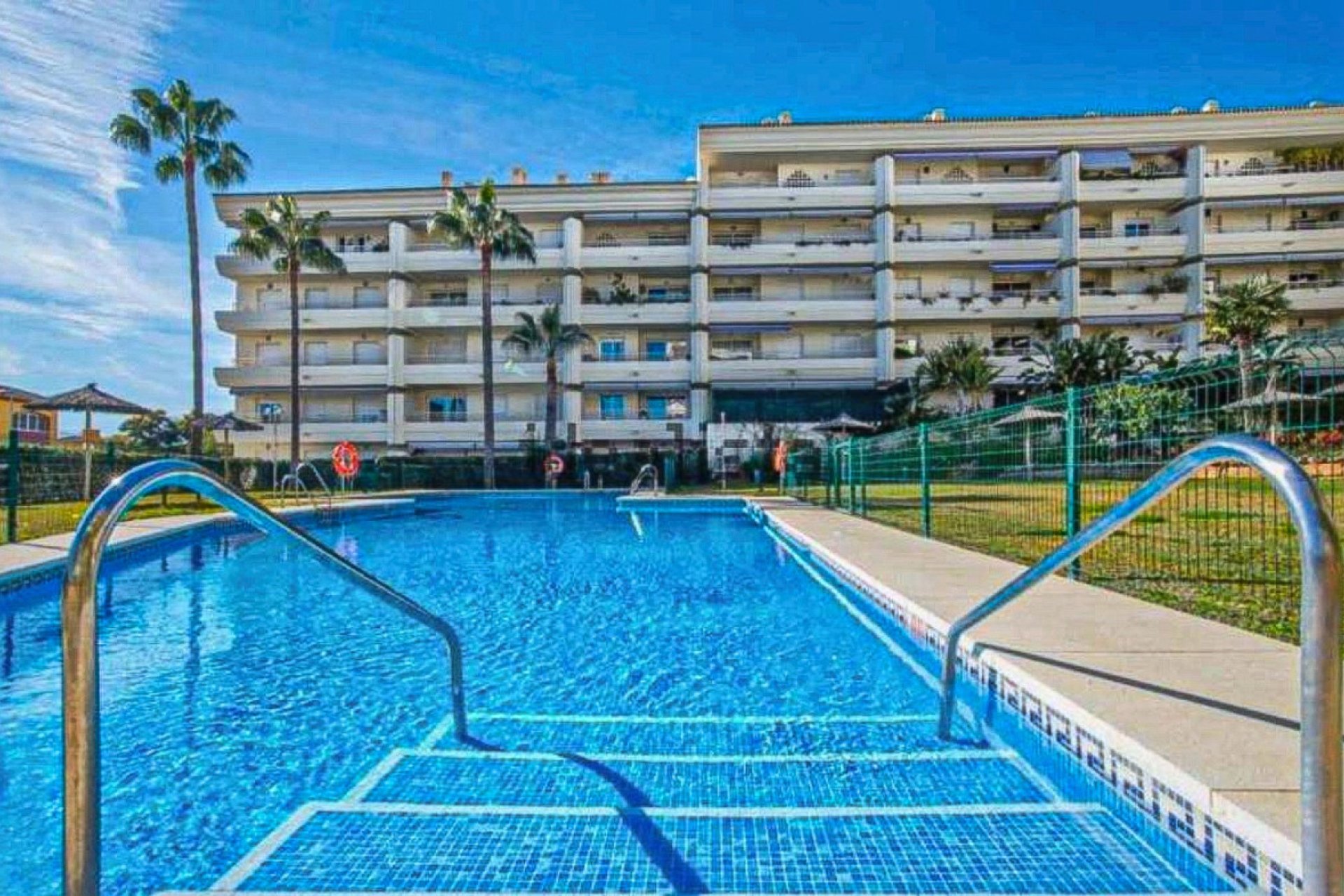 Resale - Apartment - Middle Floor Apartment - Marbella - Marbella Centro