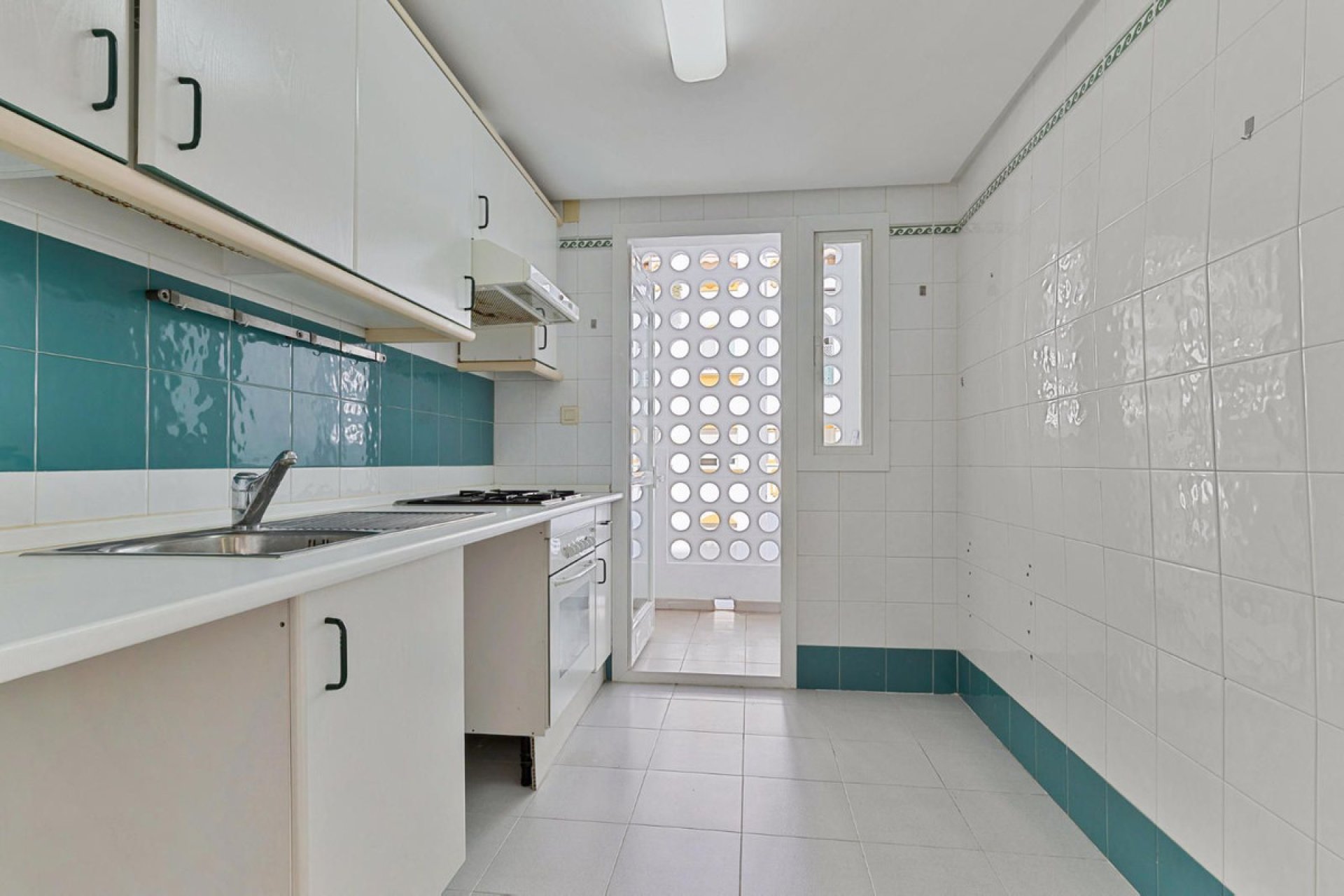 Resale - Apartment - Middle Floor Apartment - Marbella - Marbella Centro