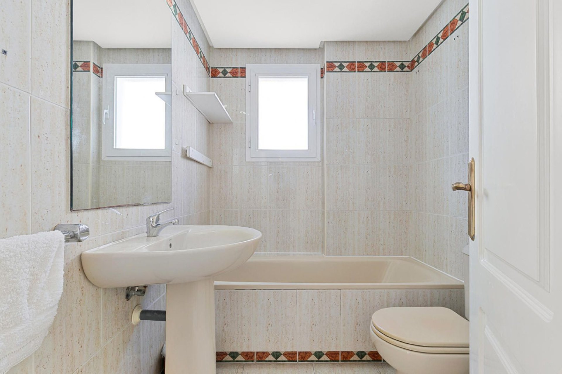 Resale - Apartment - Middle Floor Apartment - Marbella - Marbella Centro