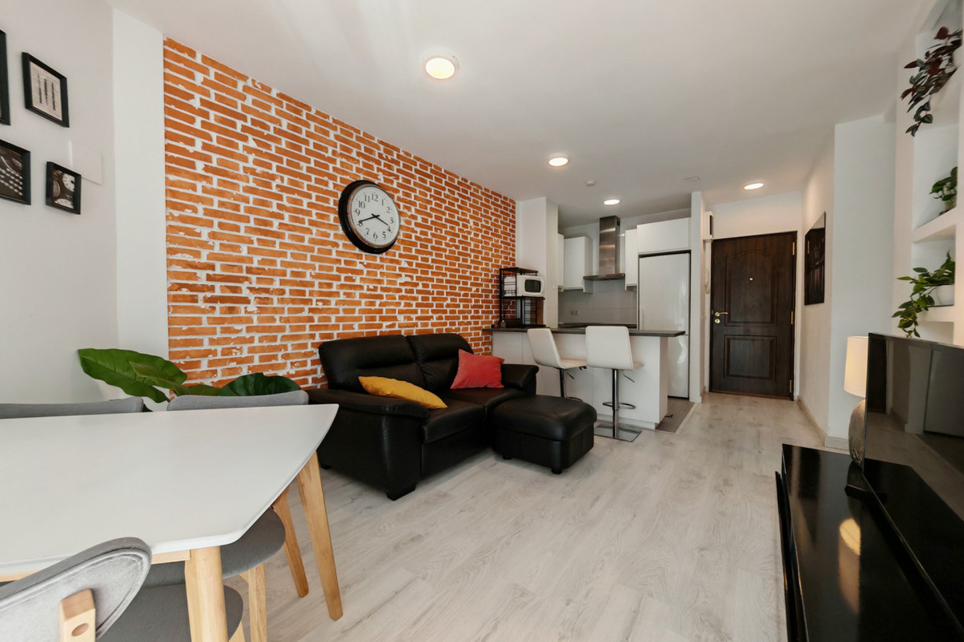 Resale - Apartment - Middle Floor Apartment - Marbella - Marbella Centro