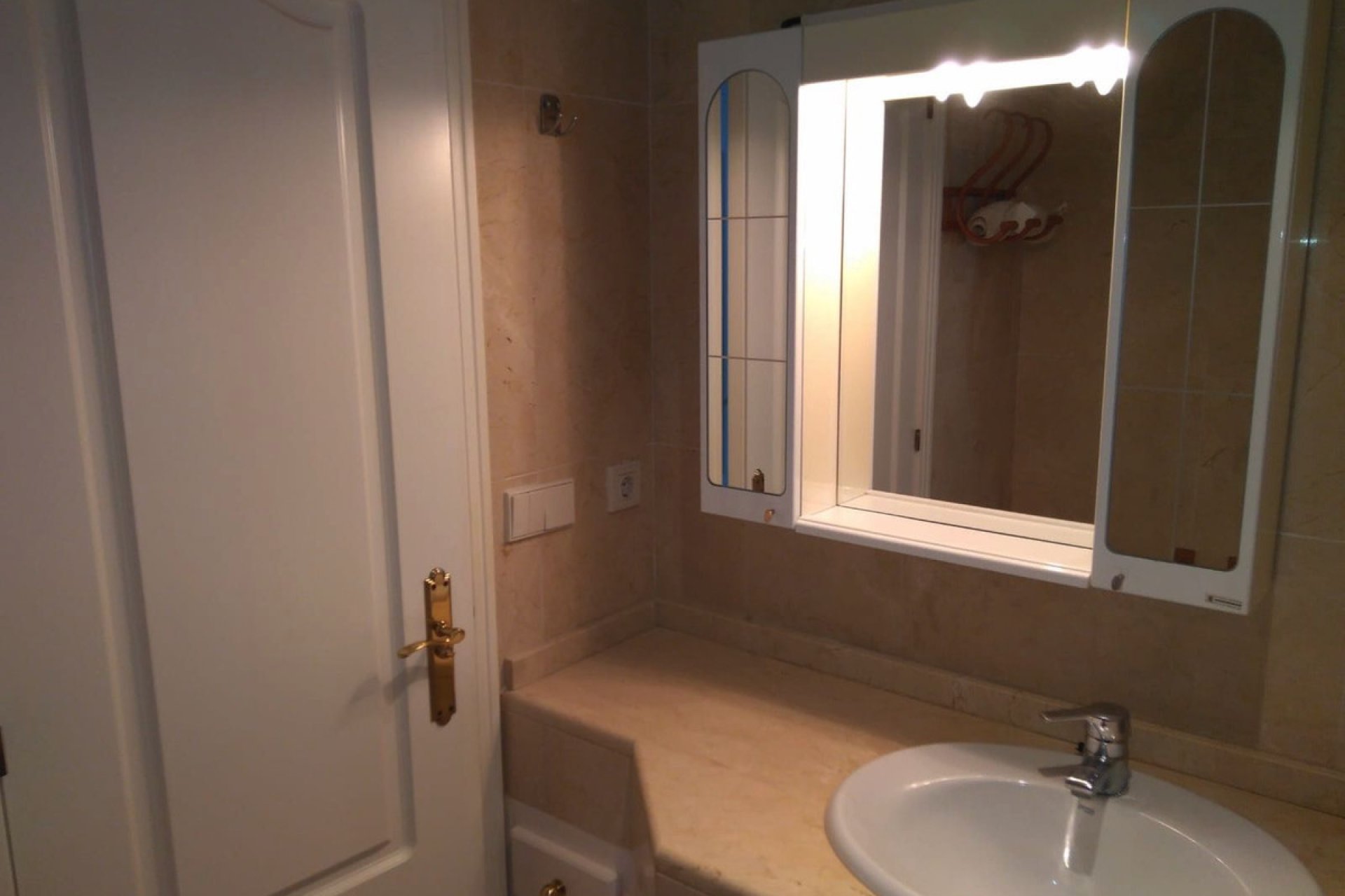 Resale - Apartment - Middle Floor Apartment - Marbella - Marbella Centro