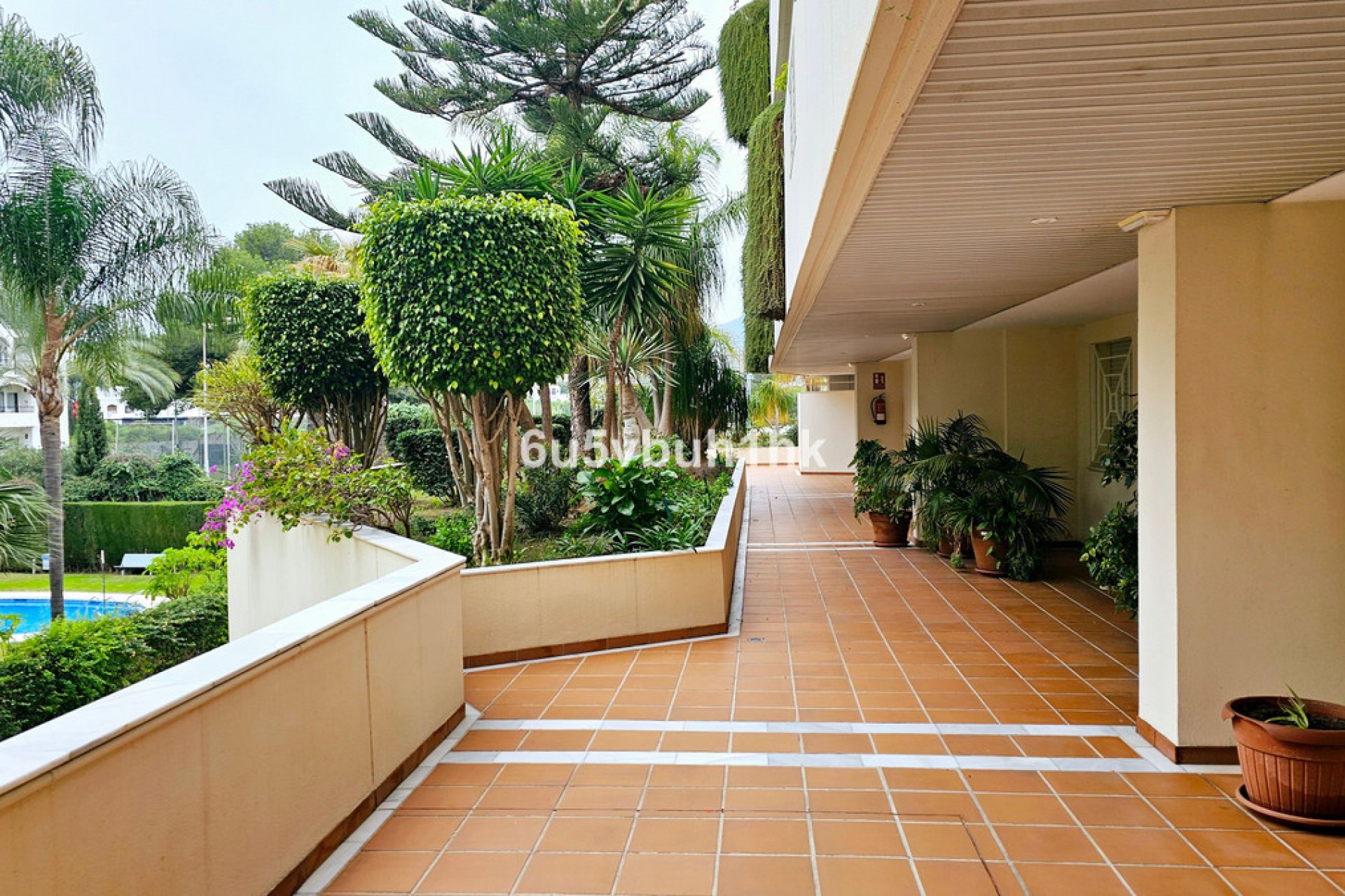 Resale - Apartment - Middle Floor Apartment - Marbella - Marbella Centro