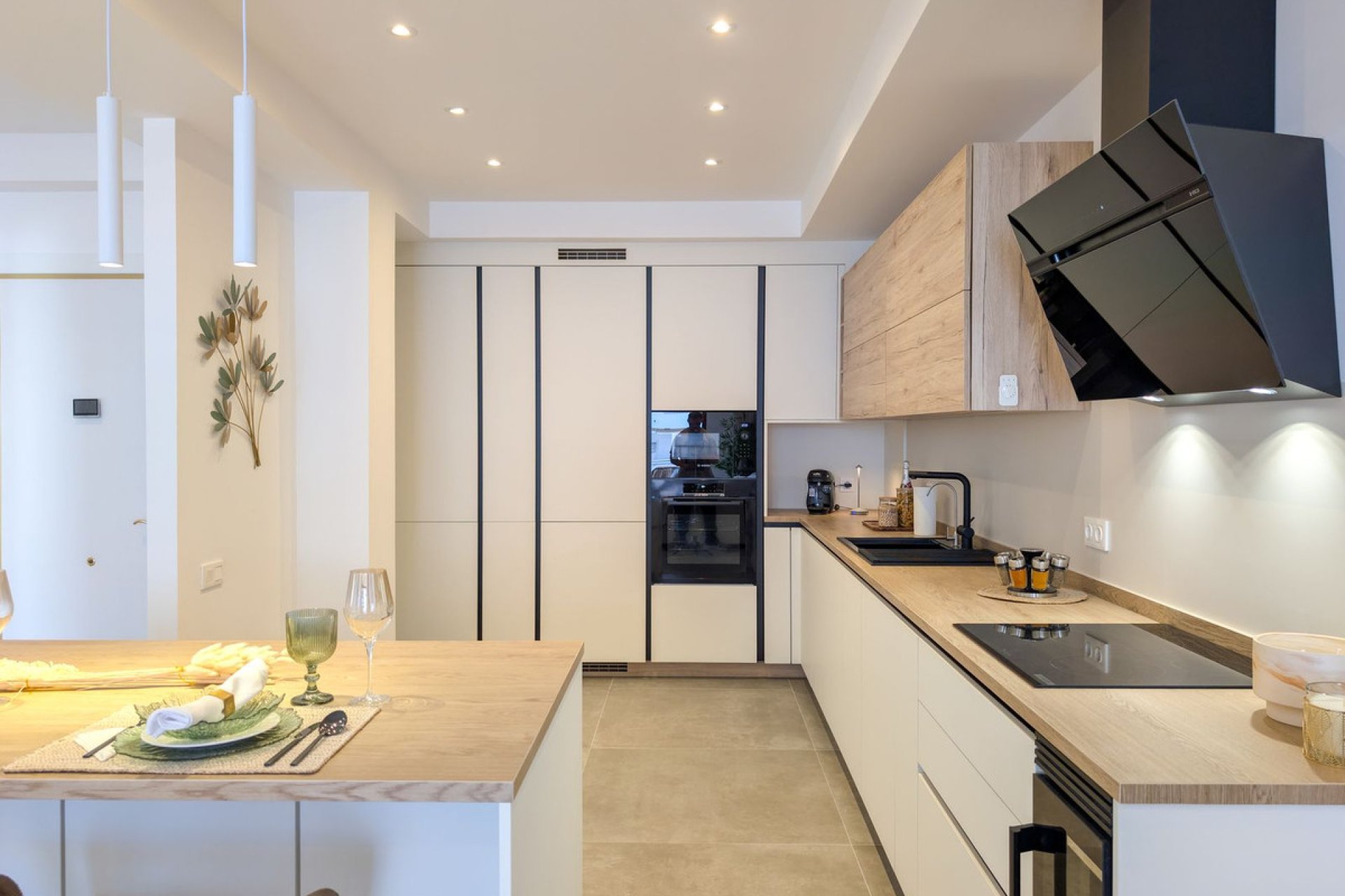 Resale - Apartment - Middle Floor Apartment - Marbella - Marbella Centro