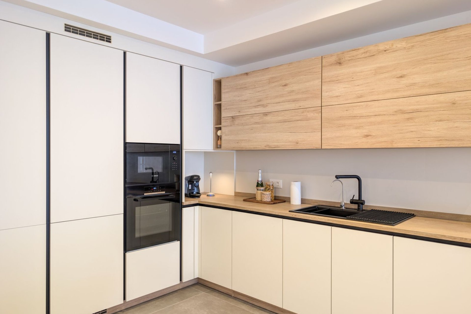 Resale - Apartment - Middle Floor Apartment - Marbella - Marbella Centro