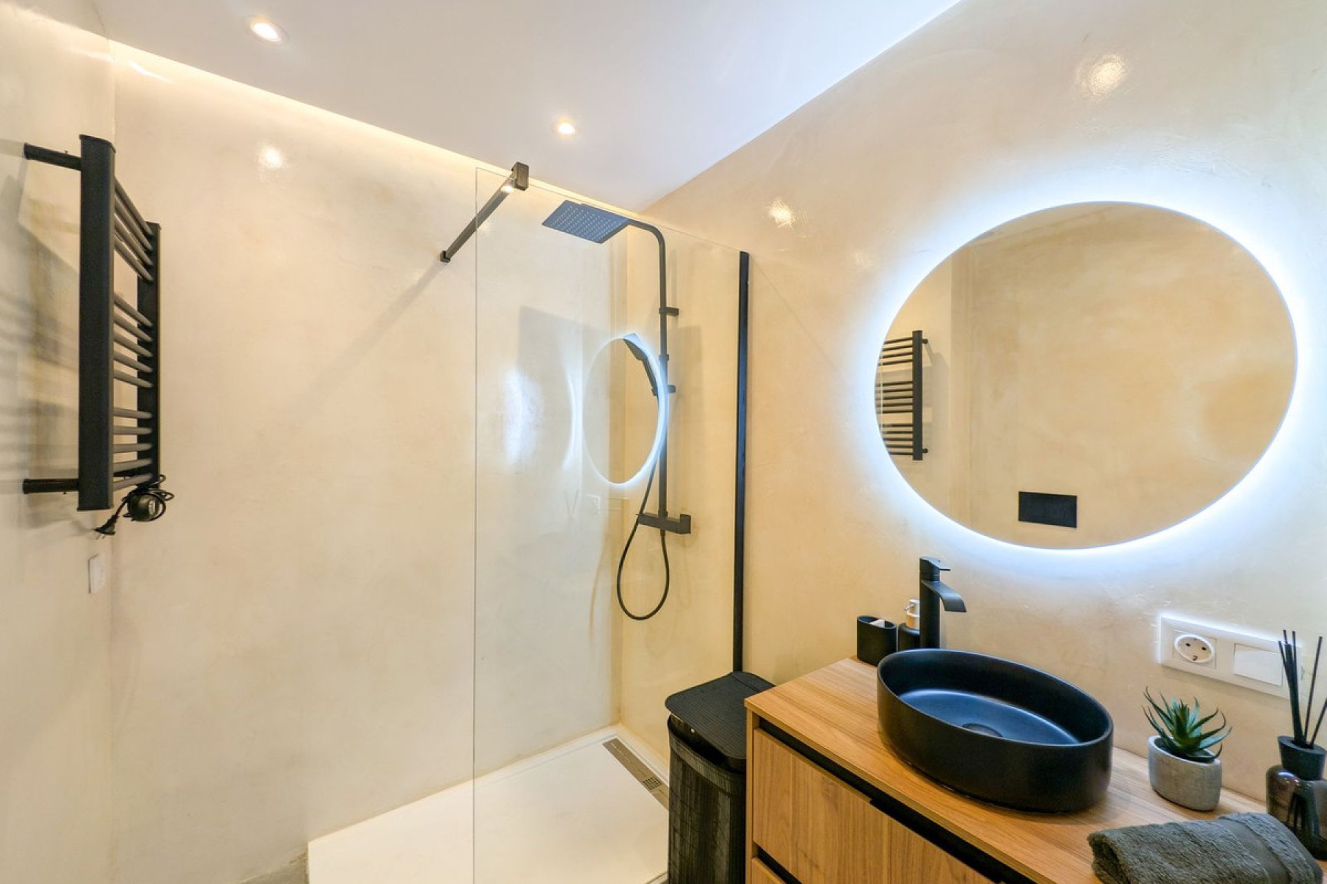 Resale - Apartment - Middle Floor Apartment - Marbella - Marbella Centro