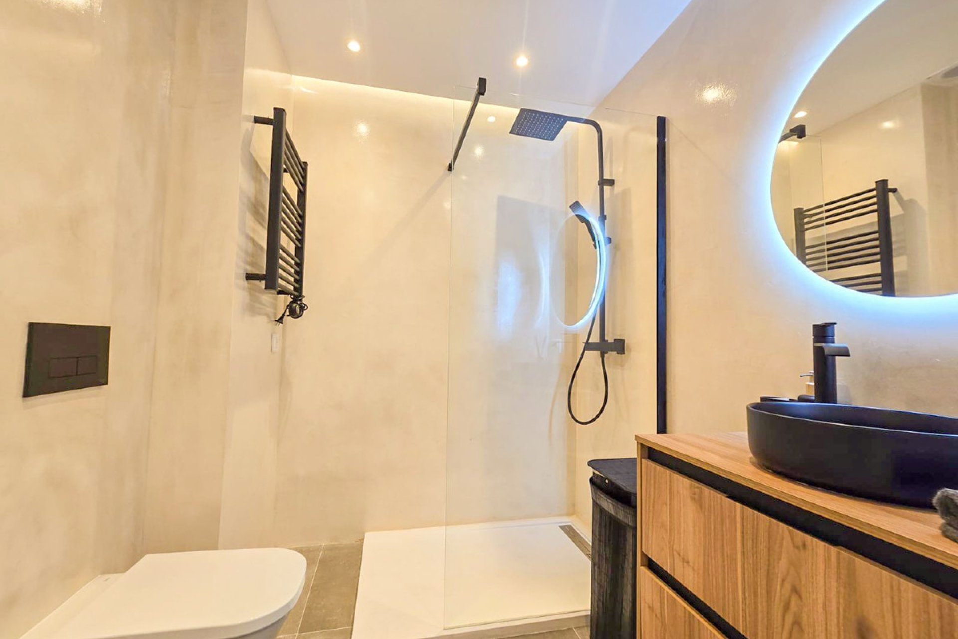 Resale - Apartment - Middle Floor Apartment - Marbella - Marbella Centro