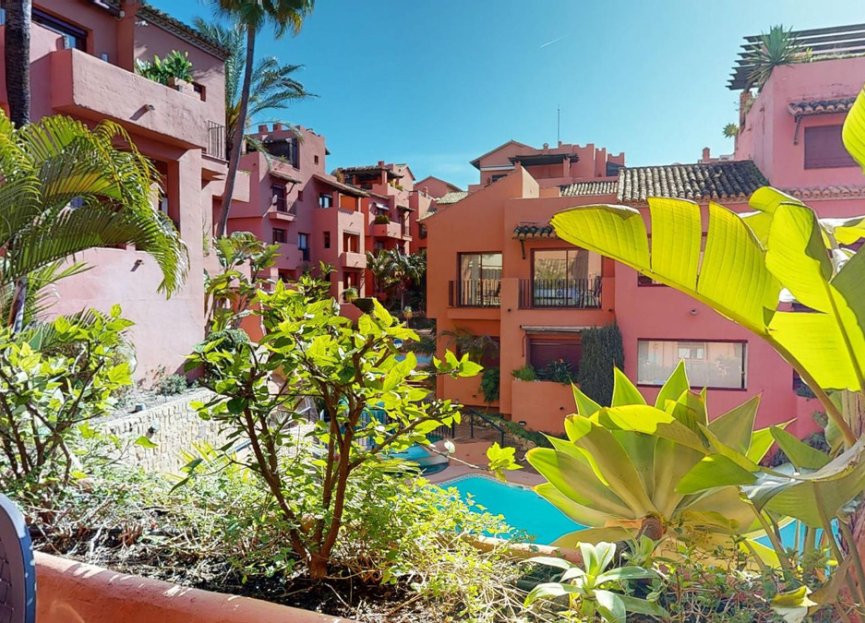 Resale - Apartment - Middle Floor Apartment - Marbella - Marbella Centro