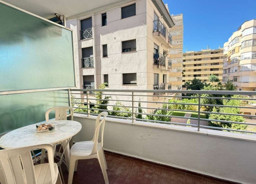 Resale - Apartment - Middle Floor Apartment - Marbella - Marbella Centro