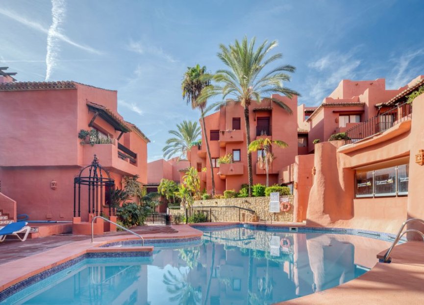 Resale - Apartment - Middle Floor Apartment - Marbella - Marbella Centro