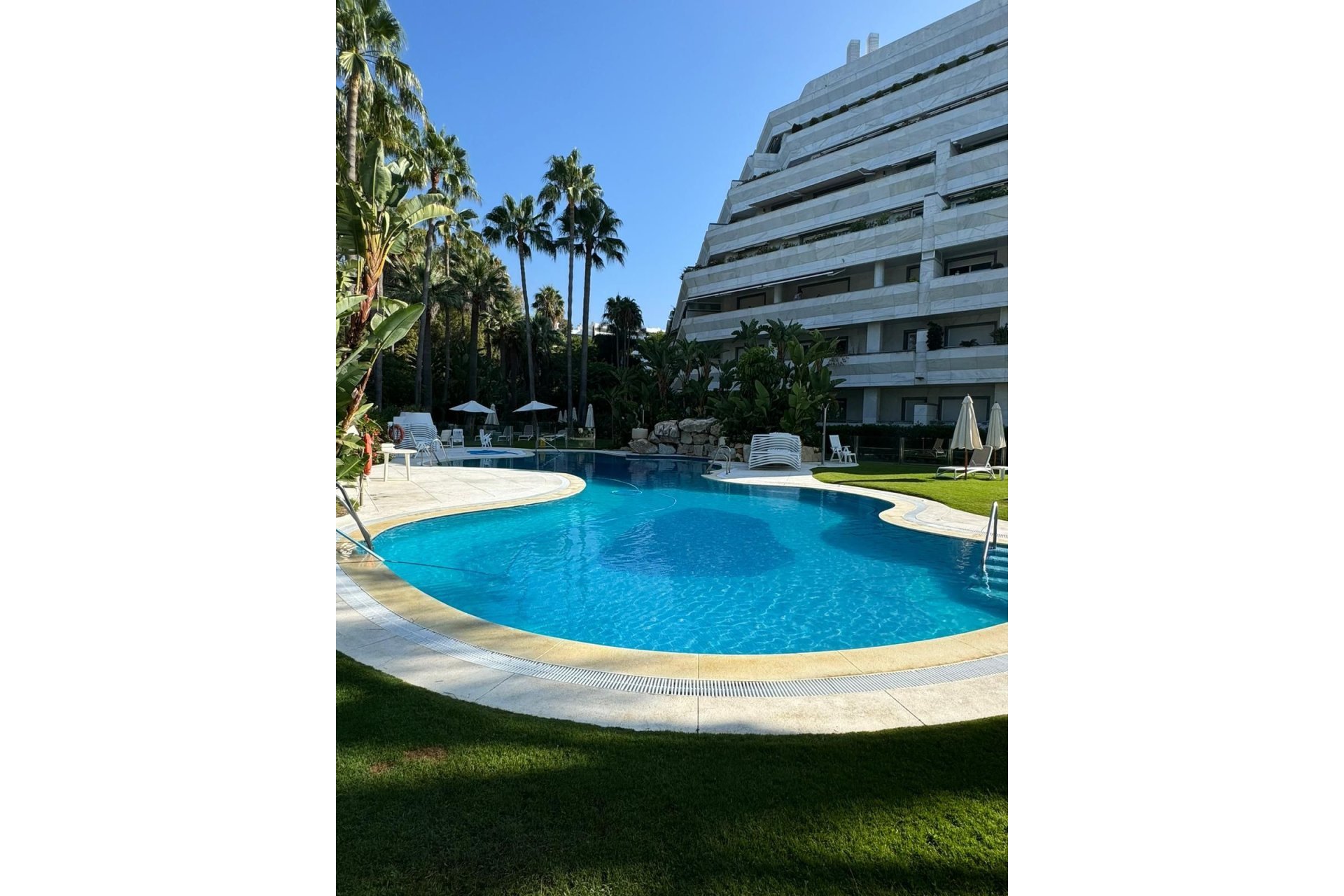 Resale - Apartment - Middle Floor Apartment - Marbella - Marbella Centro