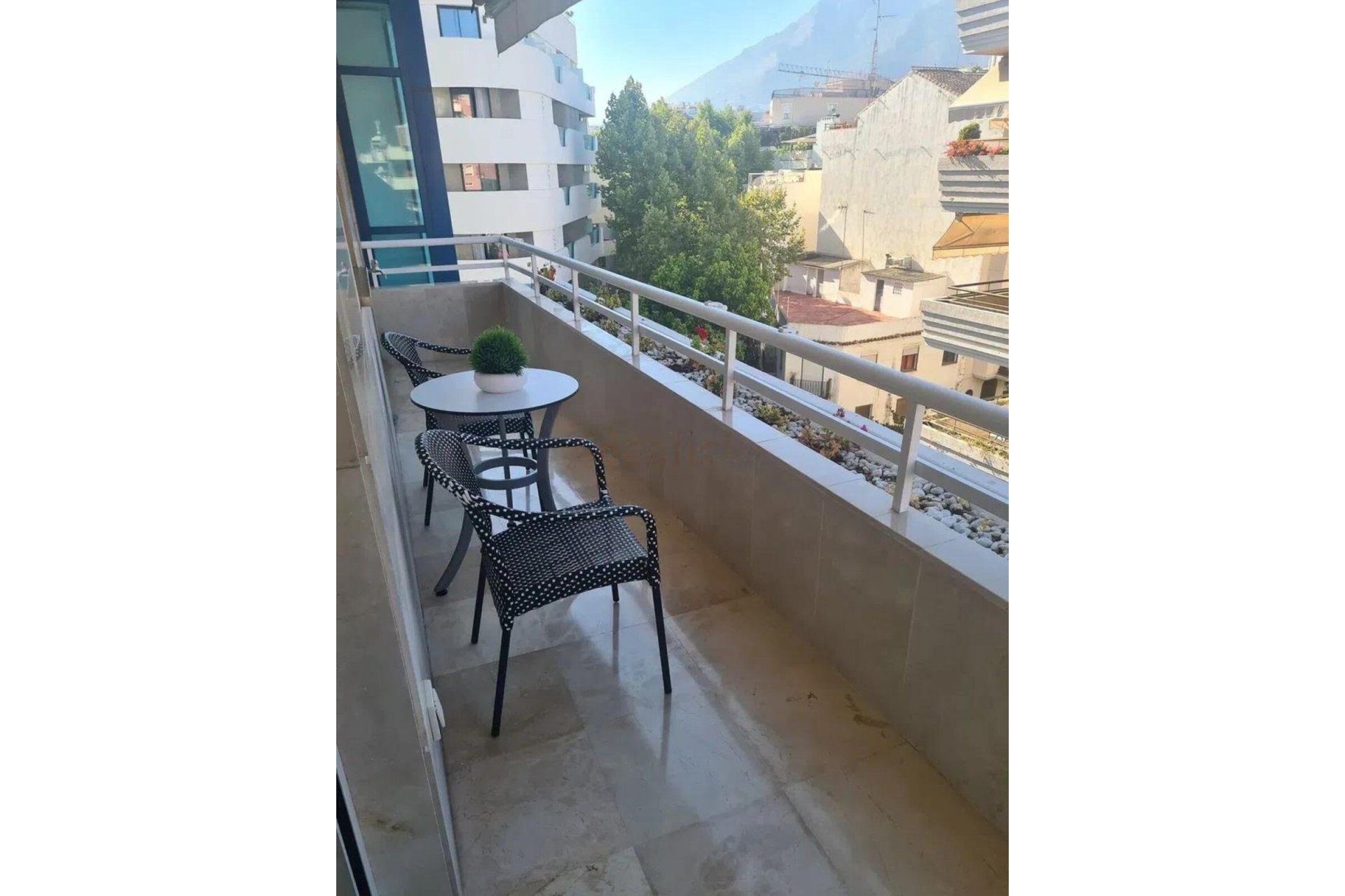 Resale - Apartment - Middle Floor Apartment - Marbella - Marbella Centro