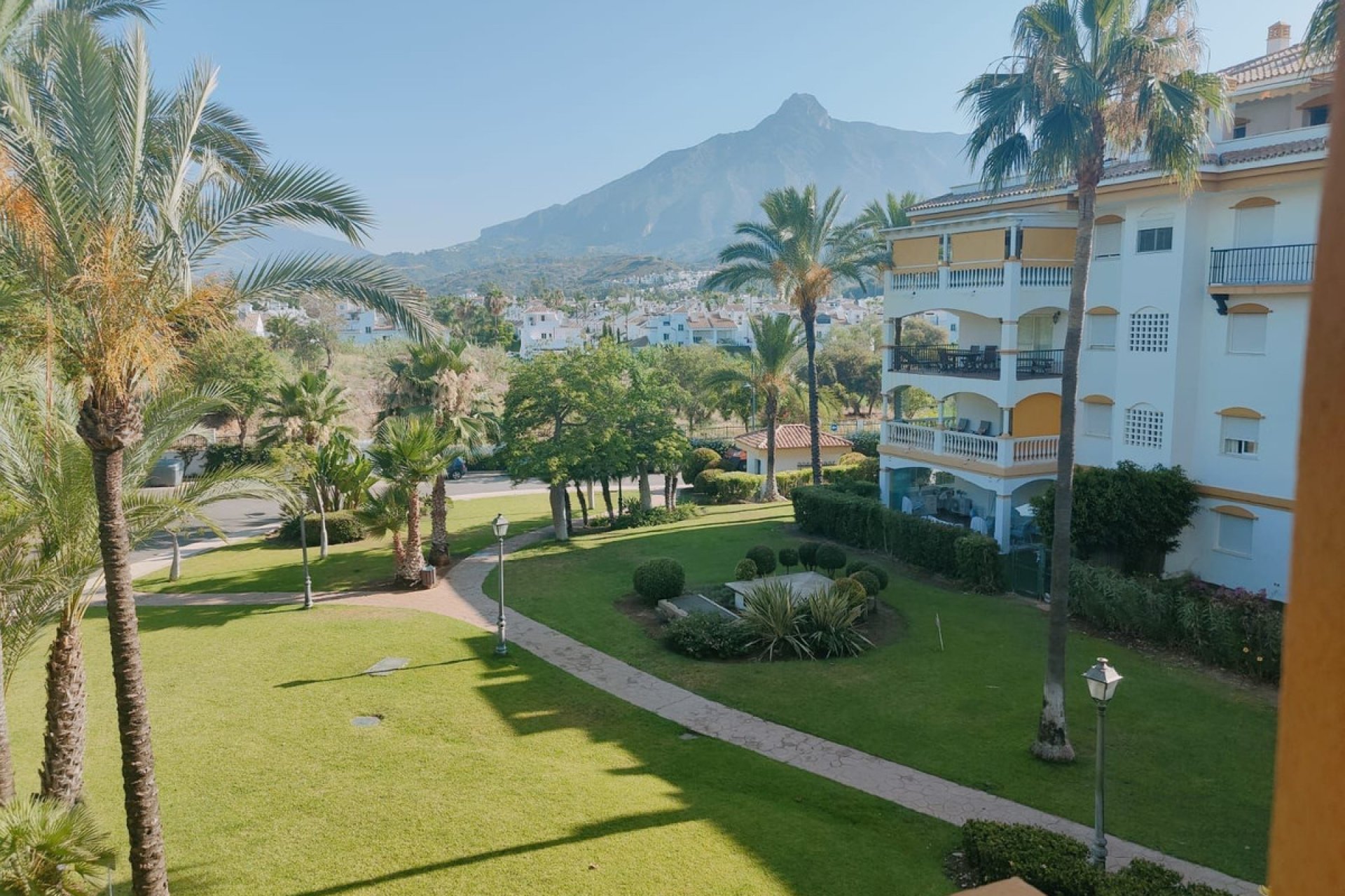 Resale - Apartment - Middle Floor Apartment - Marbella - Marbella Centro