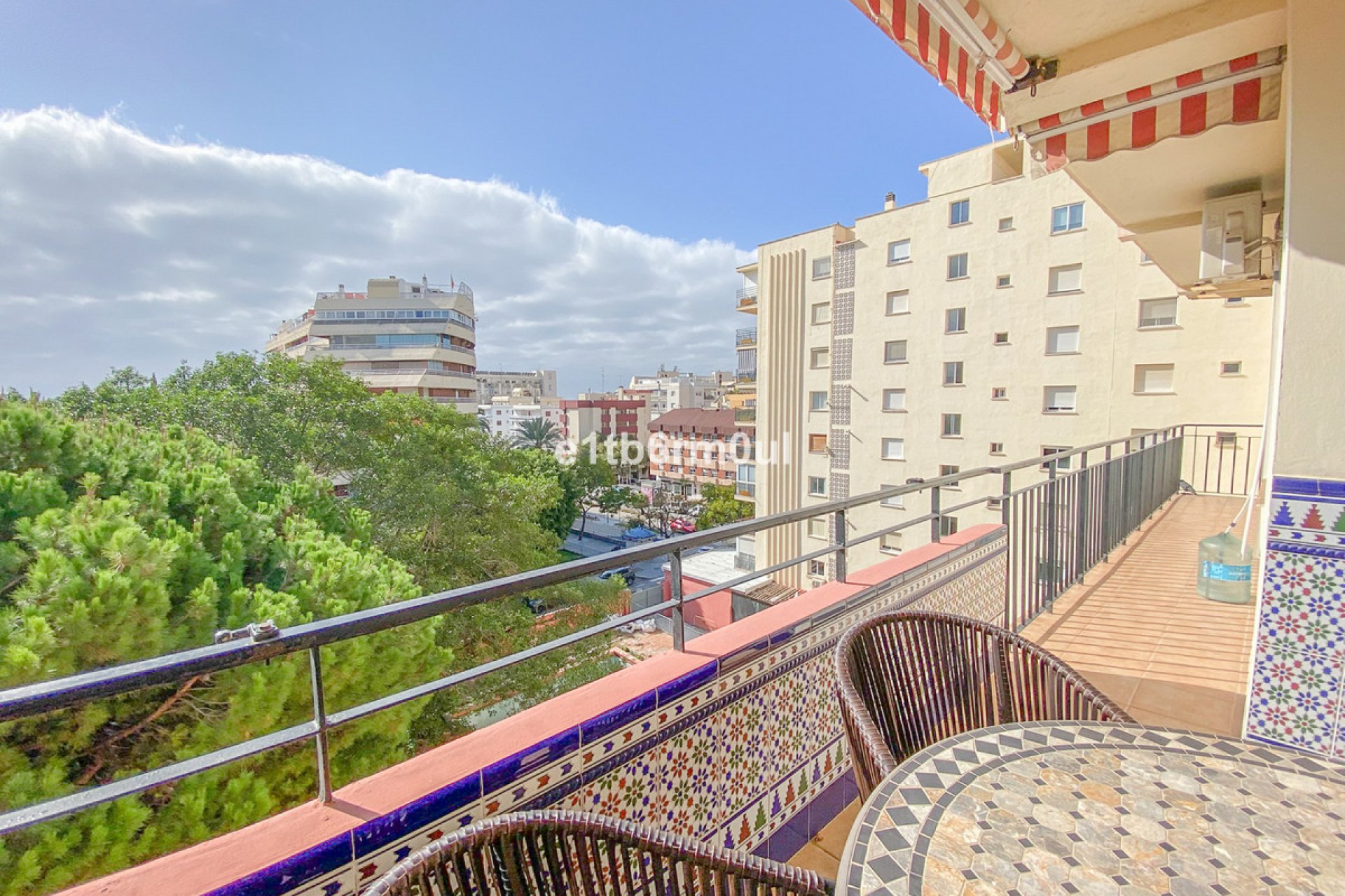 Resale - Apartment - Middle Floor Apartment - Marbella - Marbella Centro