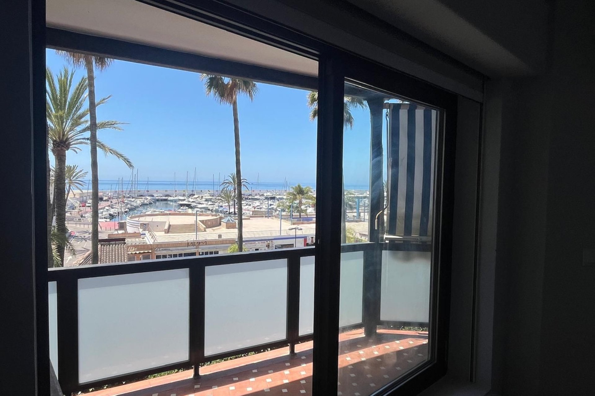 Resale - Apartment - Middle Floor Apartment - Marbella - Marbella Centro