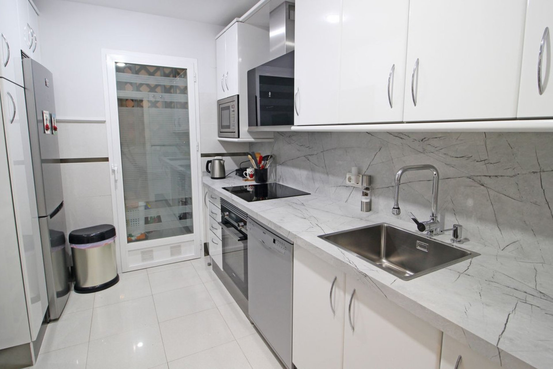 Resale - Apartment - Middle Floor Apartment - Marbella - Marbella Centro