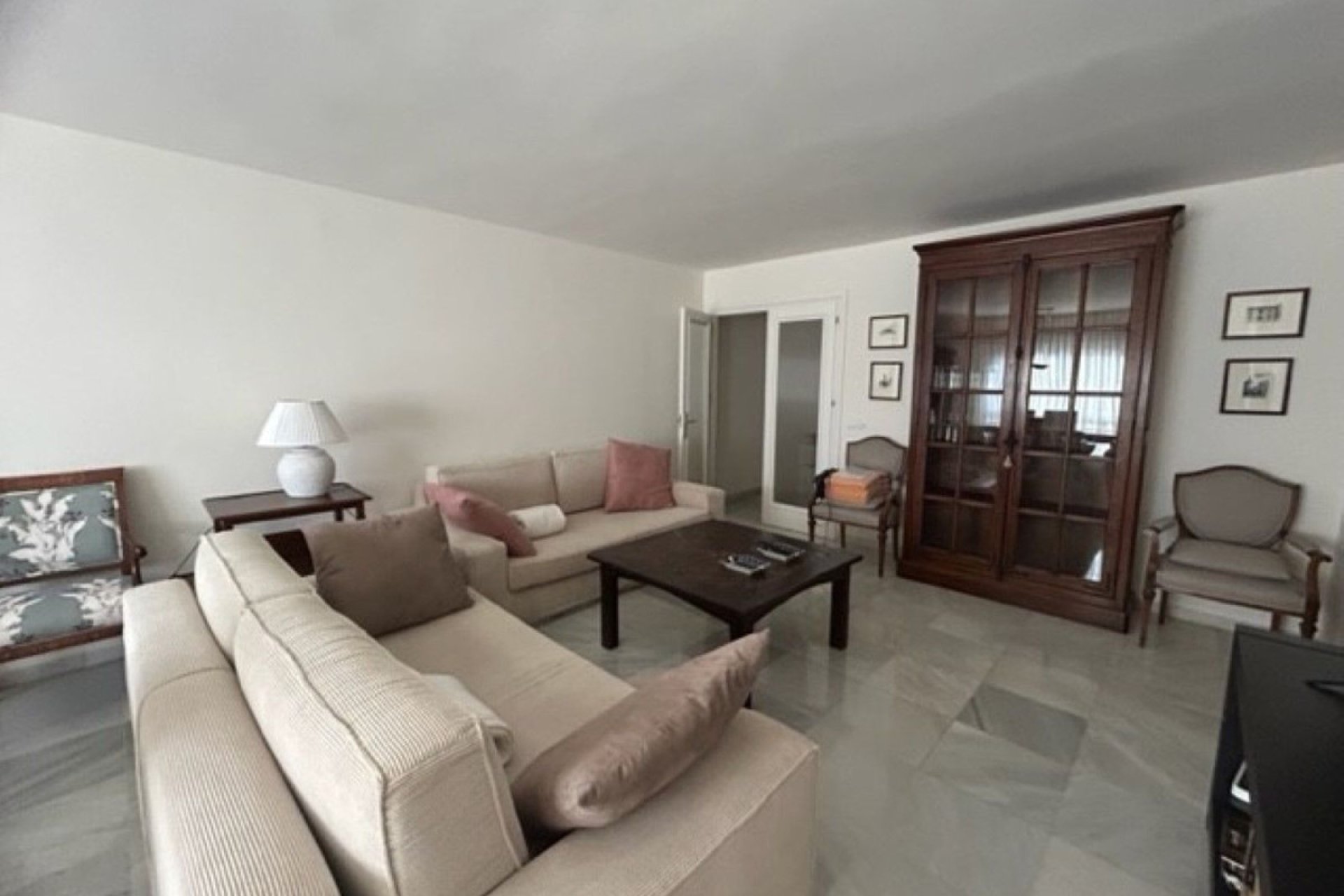 Resale - Apartment - Middle Floor Apartment - Marbella - Marbella Centro