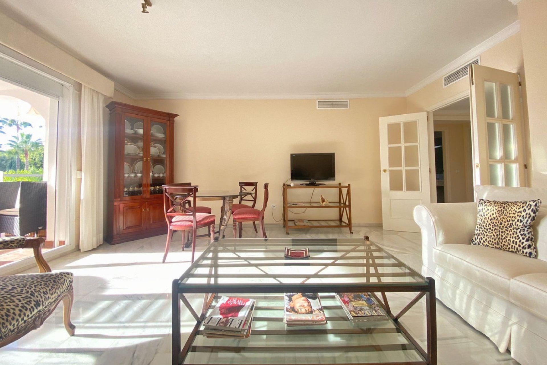 Resale - Apartment - Middle Floor Apartment - Marbella - Marbella Centro