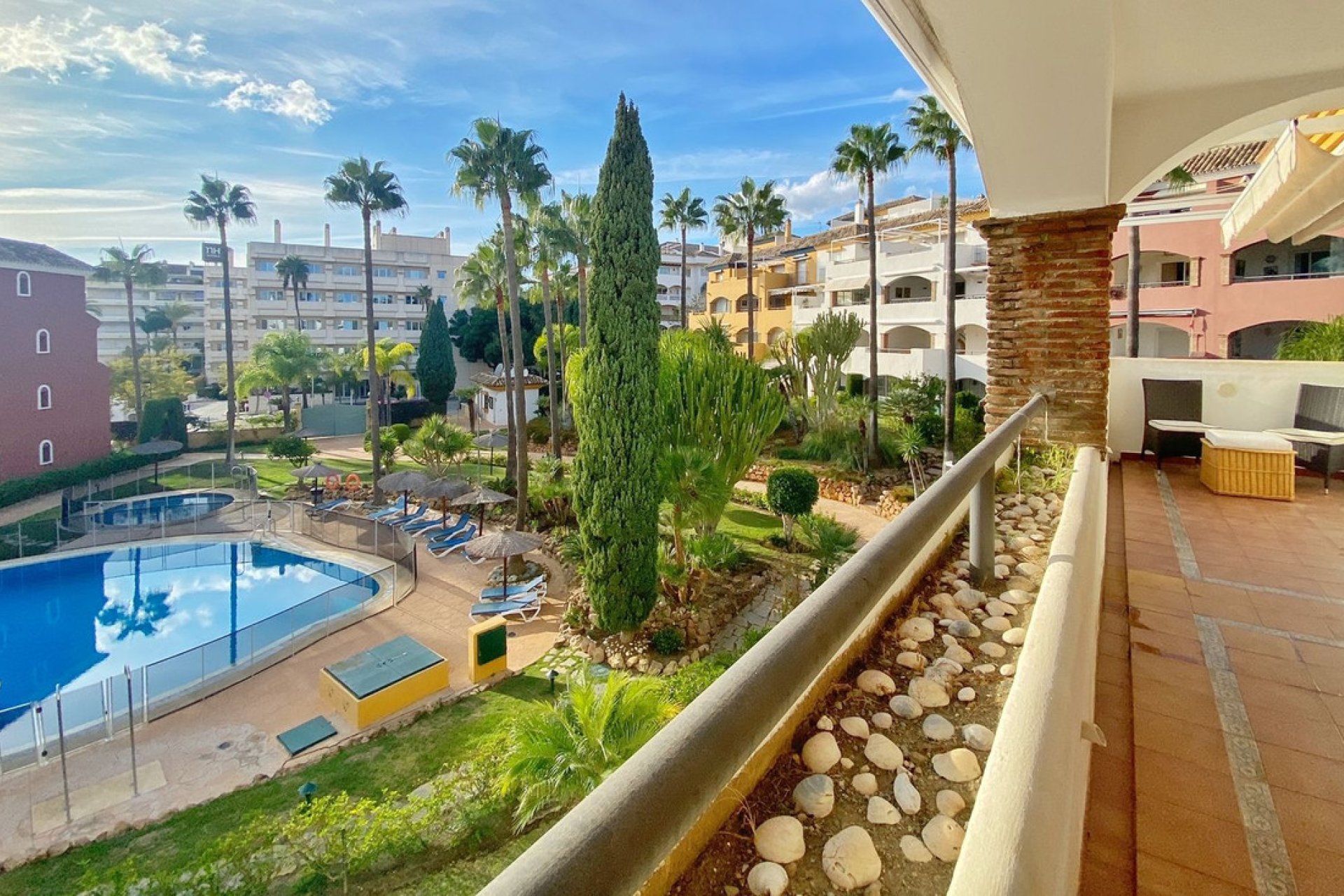 Resale - Apartment - Middle Floor Apartment - Marbella - Marbella Centro