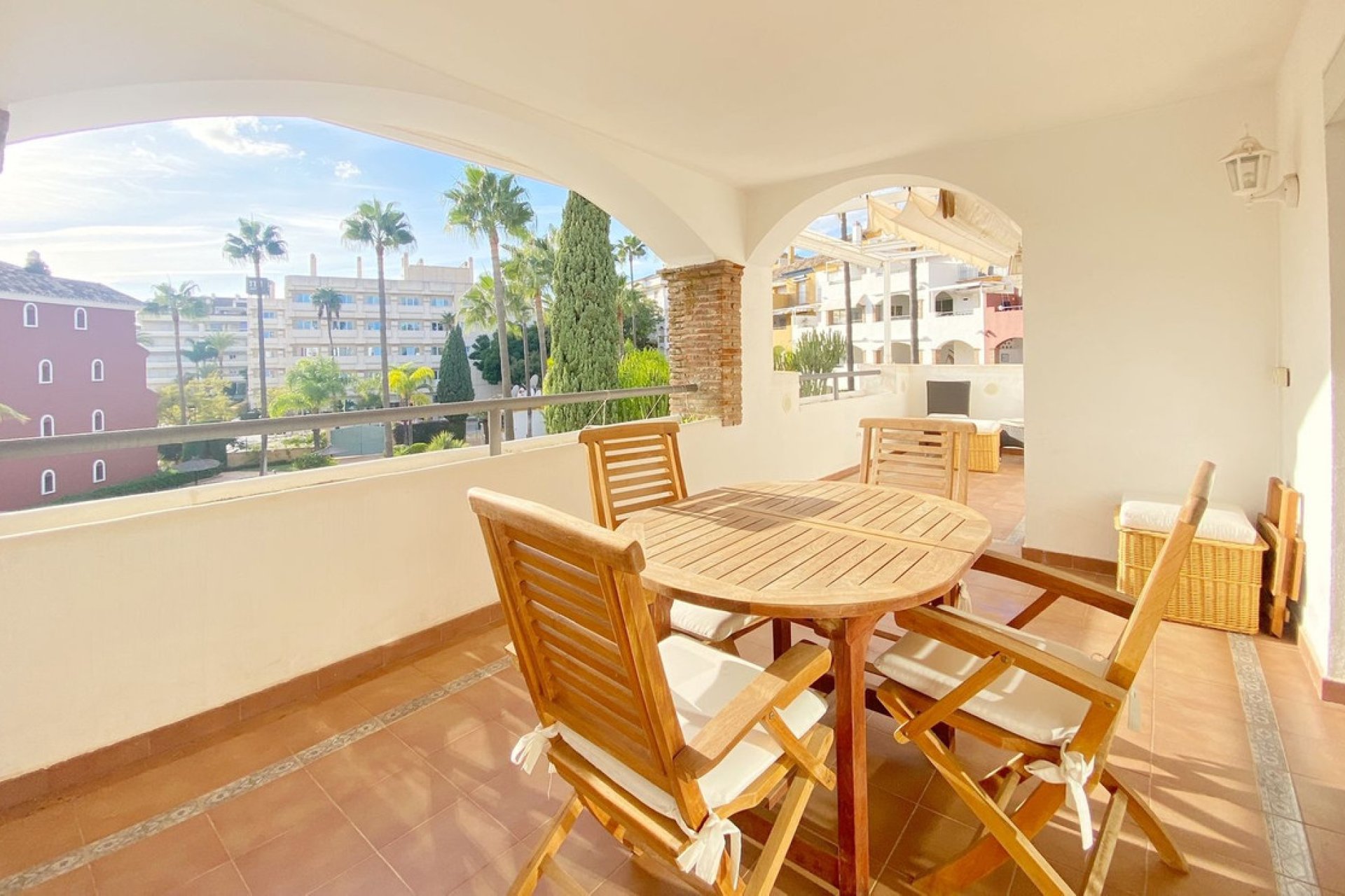 Resale - Apartment - Middle Floor Apartment - Marbella - Marbella Centro