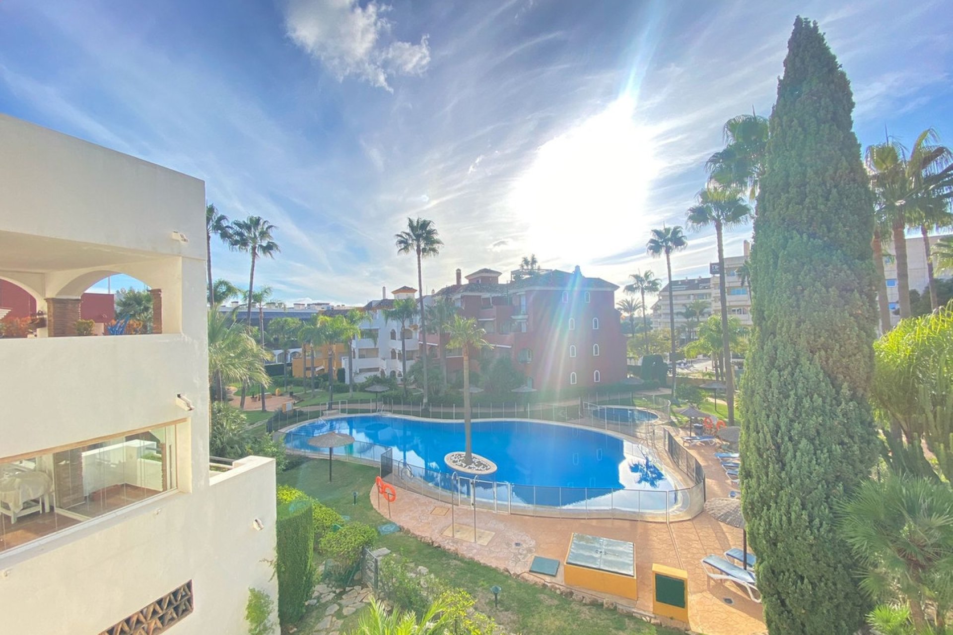 Resale - Apartment - Middle Floor Apartment - Marbella - Marbella Centro