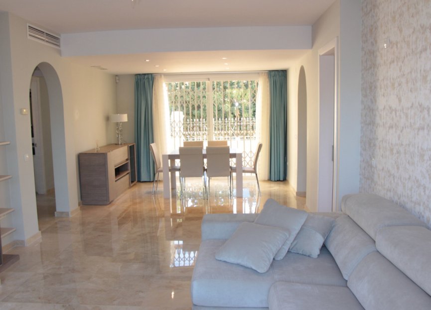 Resale - Apartment - Middle Floor Apartment - Marbella - Marbella Centro