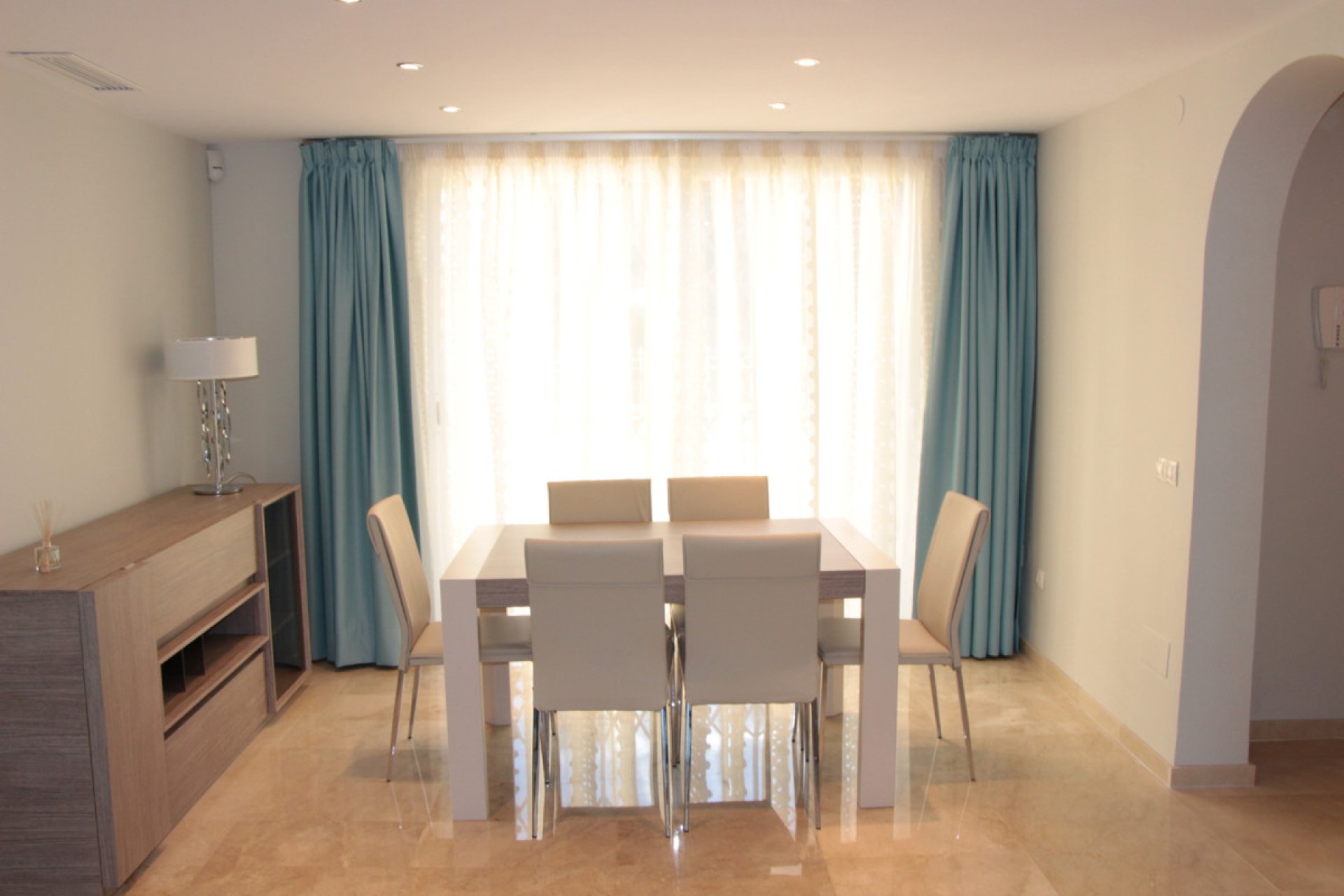 Resale - Apartment - Middle Floor Apartment - Marbella - Marbella Centro