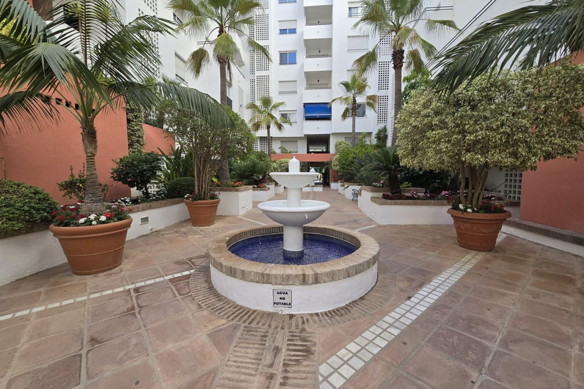 Resale - Apartment - Middle Floor Apartment - Marbella - Marbella Centro