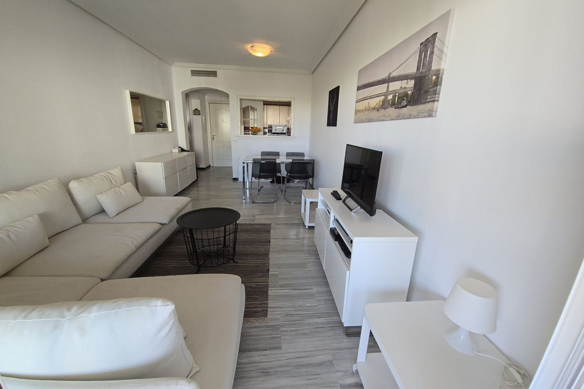 Resale - Apartment - Middle Floor Apartment - Marbella - Marbella Centro