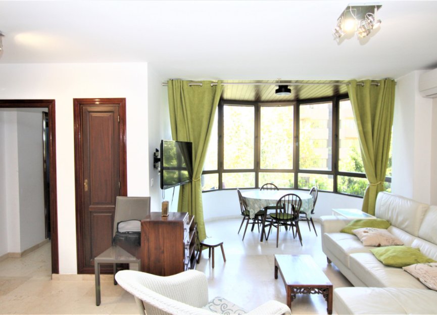 Resale - Apartment - Middle Floor Apartment - Marbella - Marbella Centro