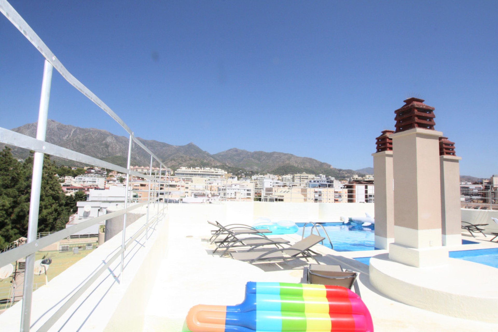 Resale - Apartment - Middle Floor Apartment - Marbella - Marbella Centro