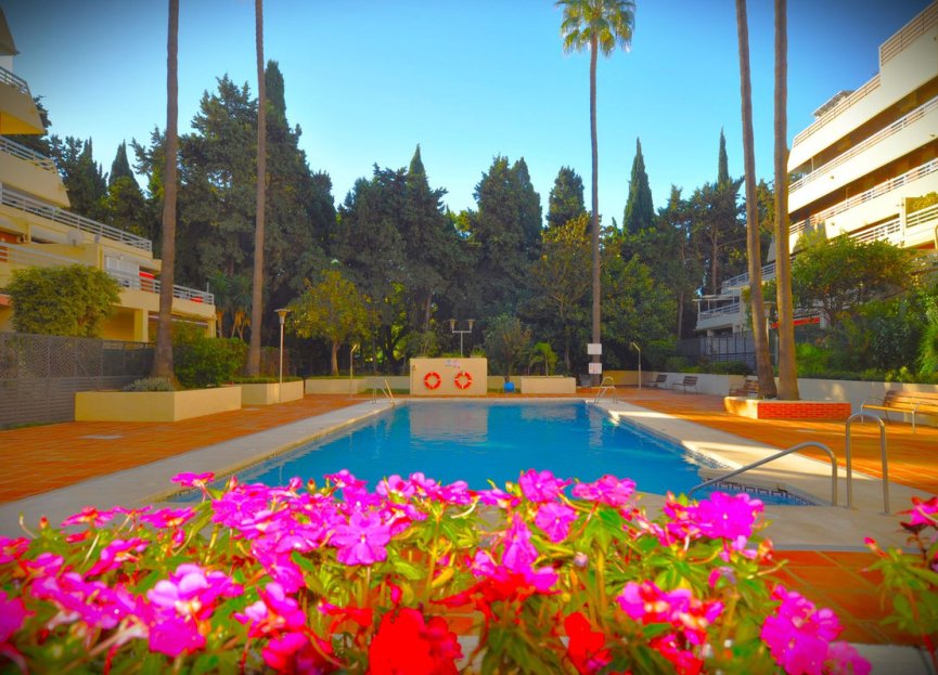 Resale - Apartment - Middle Floor Apartment - Marbella - Marbella Centro